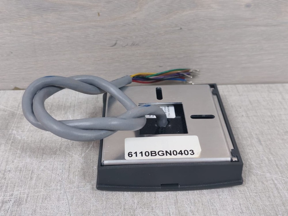 HID 6110BGN0403 iCLASS R30 Reader