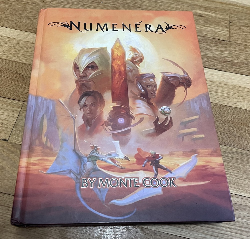 Numenera Core Rulebook w/map