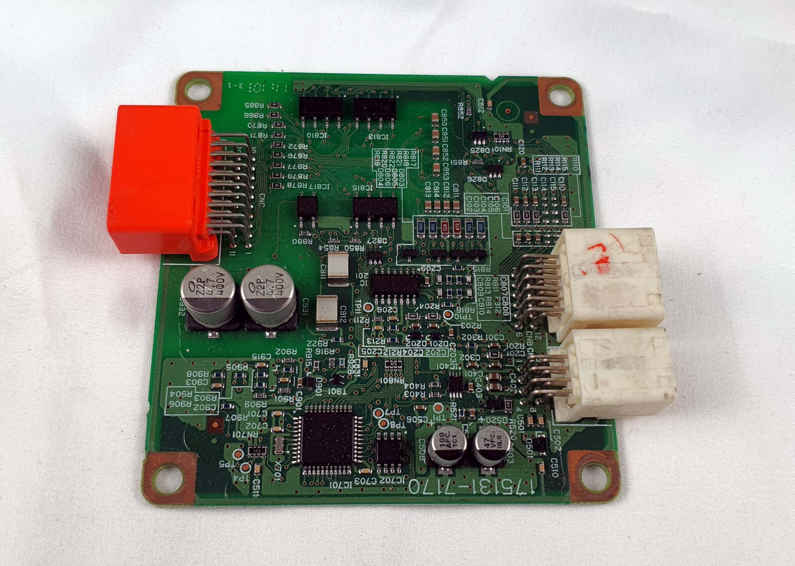 Toyota Prius Hybrid 2010-2015 Bettery Voltage Sensor Control module 89892-47020