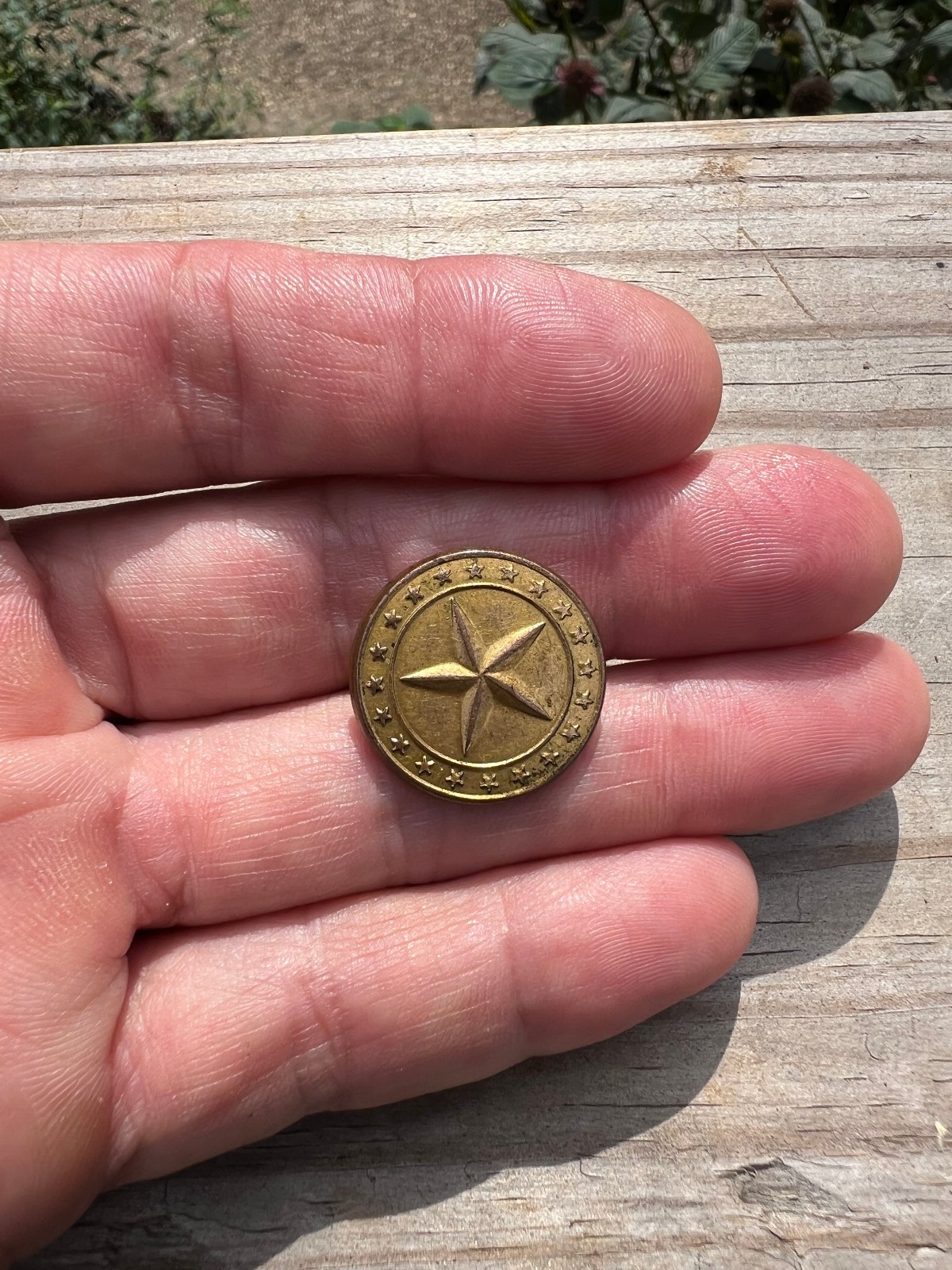 1-Piece Maine Volunteer Militia 5-Point Star Pre Civil War Coat Button