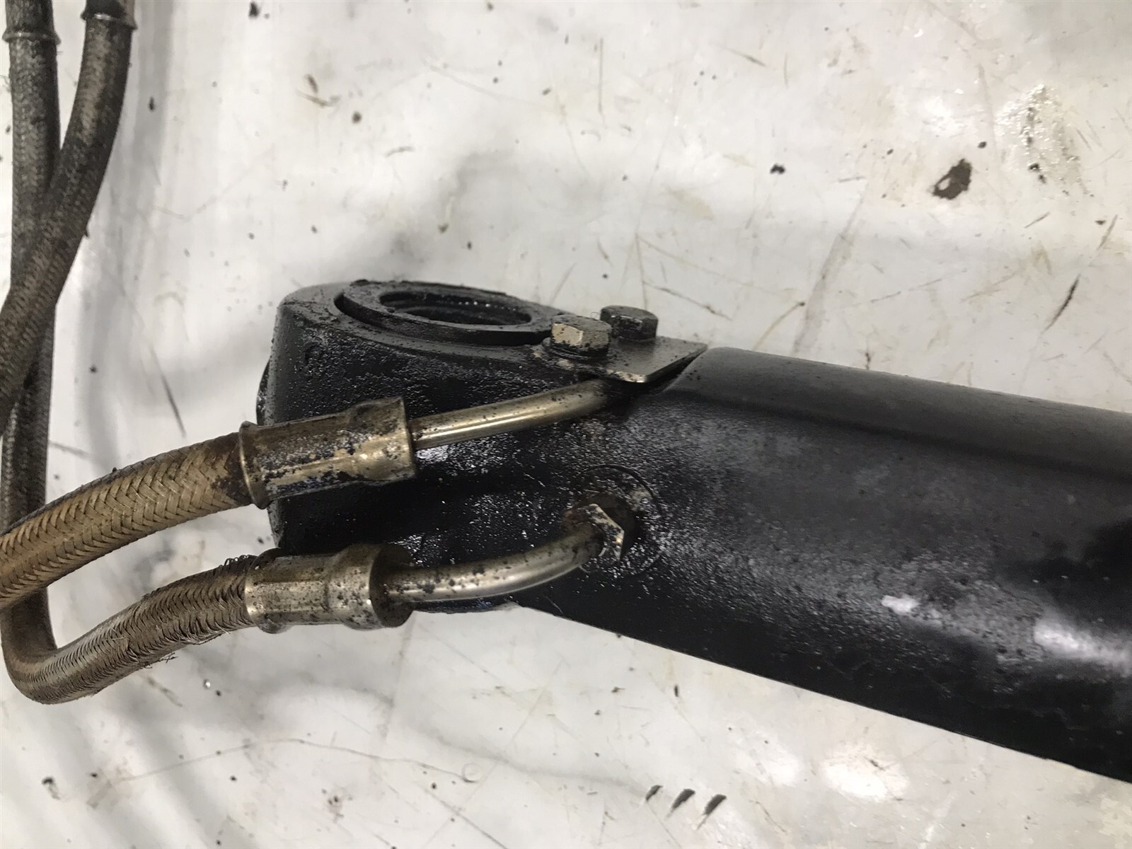 Mercury marine MerCruiser Alpha Bravo trim tilt lift hydraulic cylinders NO SALT