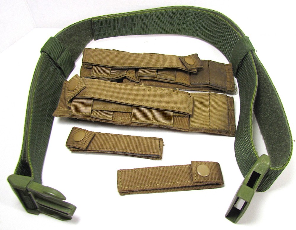 4 TACTICAL BELTS AND POUCHES