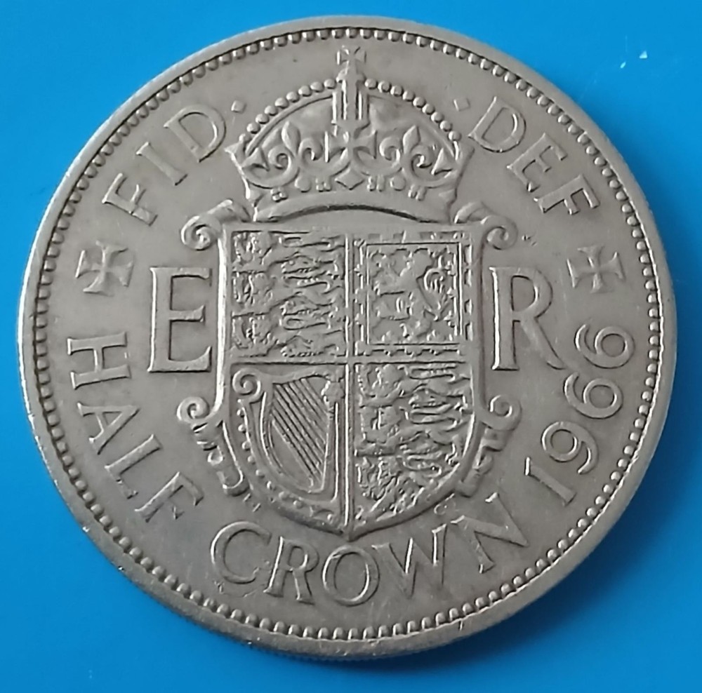 GREAT BRITAIN  HALF CROWN  1966 ELIZABETH II  Big  Coin