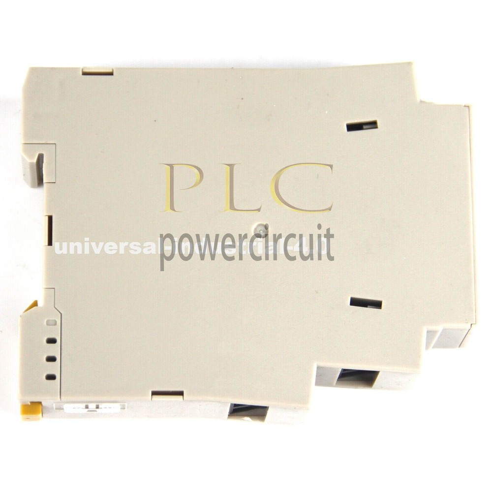 New In Box OMRON H3DE-S2 Time Relay Timer 1Pcs.