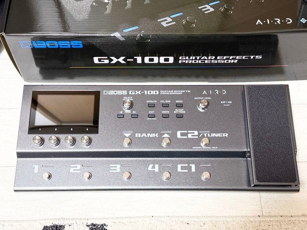 BOSS GX-100 Guitar Effects Processor Nearly Unused