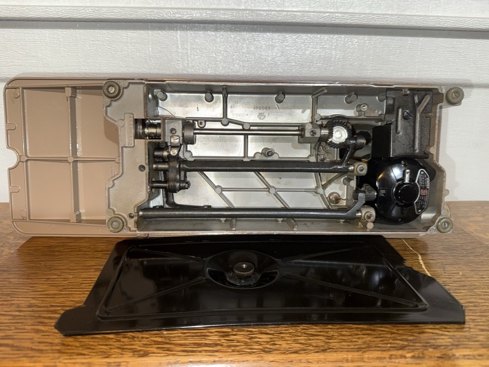 Vintage Singer Sewing Machine Model 301 , Long Bed, serviced