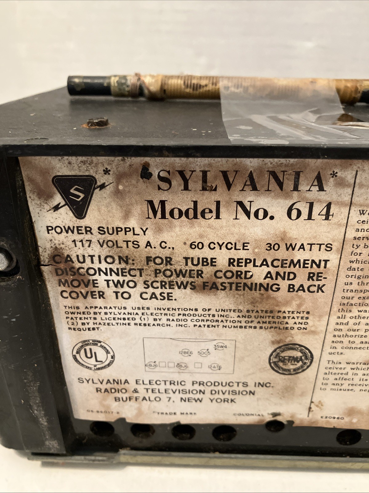 Vintage 1950’s Sylvania Model No. 614 AM Radio Parts And Repair Only