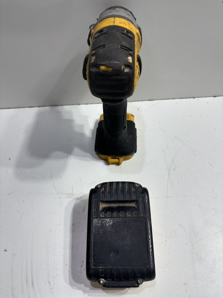 DEWALT DCF885 (P11022392)