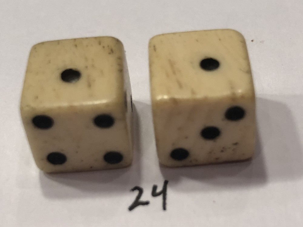 vintage Pair Bone (Bovine) Dice 7/16”