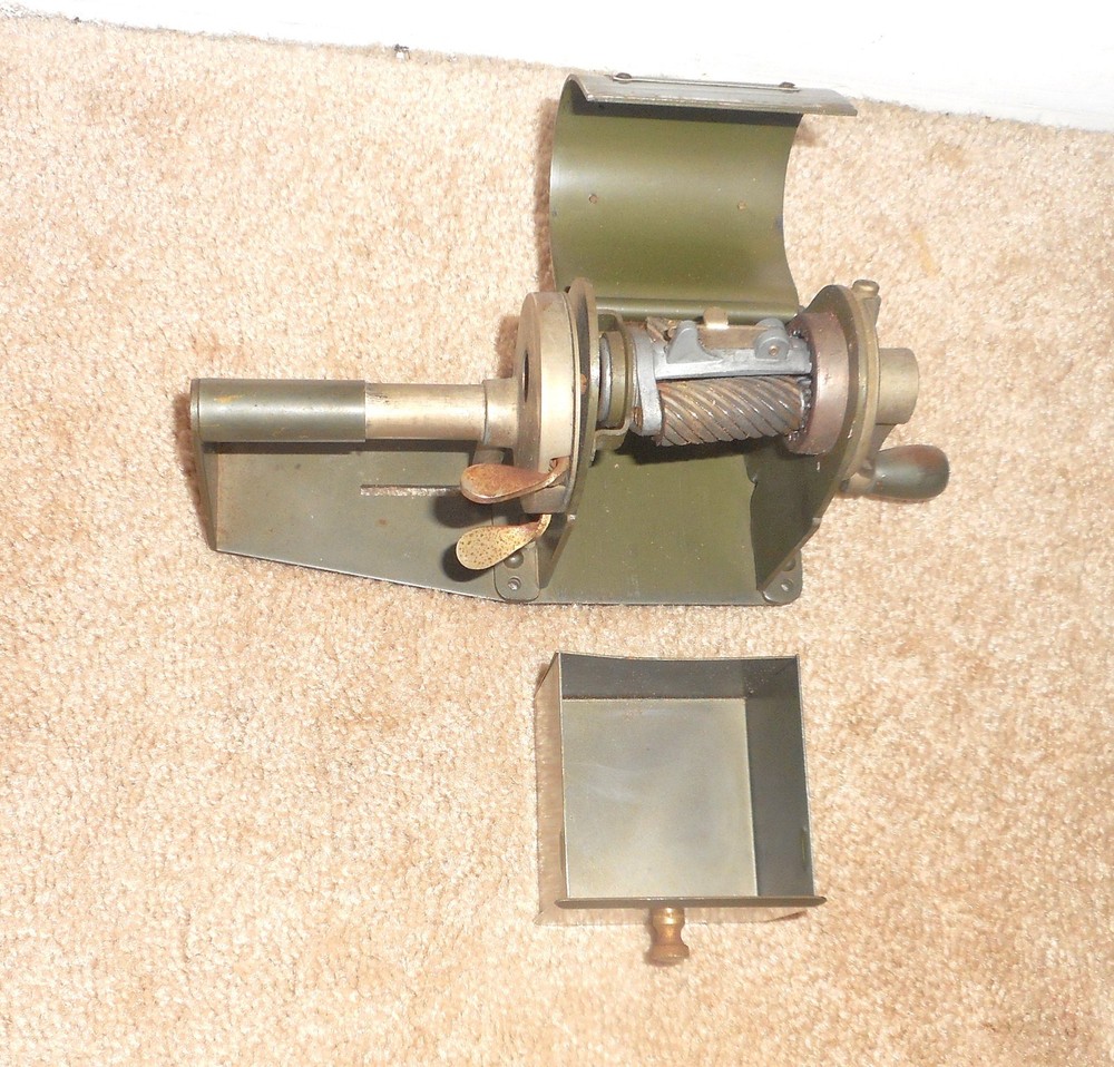 GREAT VINTAGE APSCO DANDY PENCIL SHARPENER