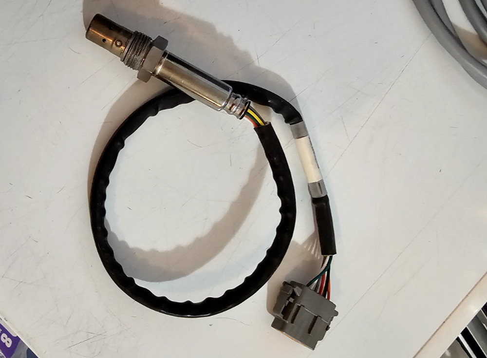 EMC NOx 5210 Analyzer