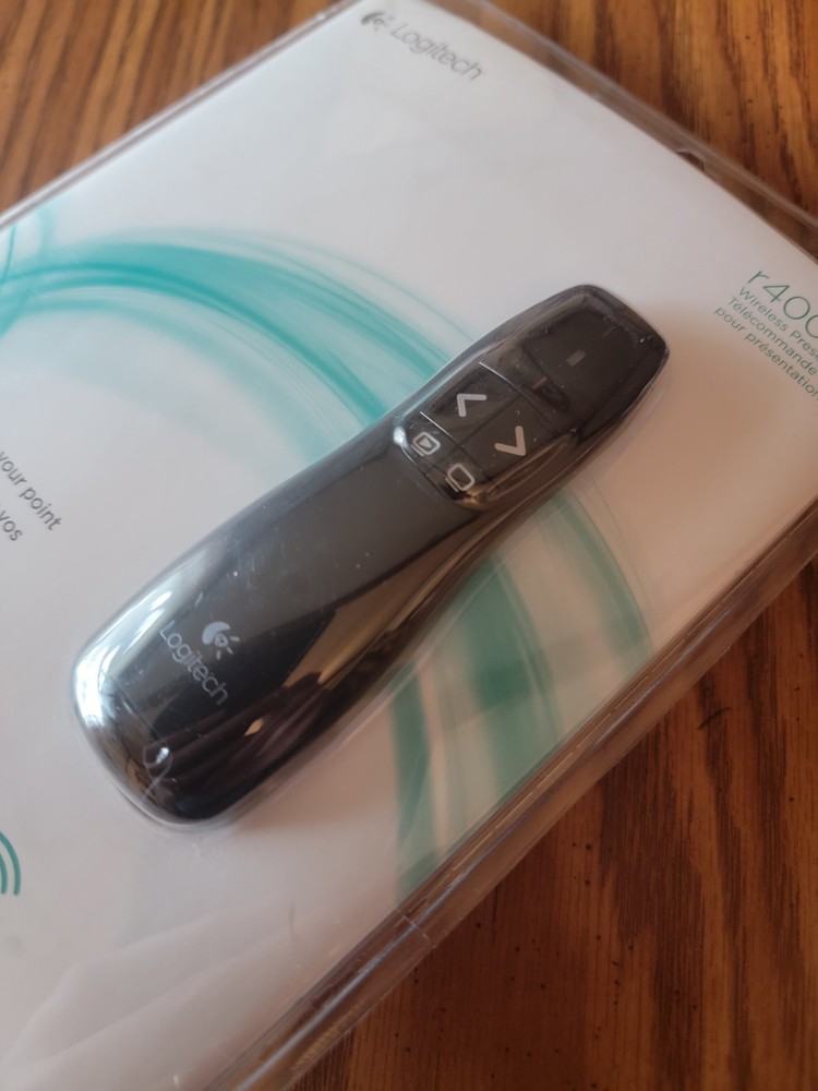 New Logitech Wireless Presenter R400, Wireless Presentation Remote Clicker/Laser