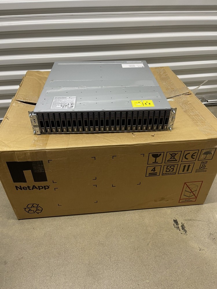 NetApp NAJ-1501 24x 1.8TB 2.5" HDD 2x Controller Hybrid Storage Array