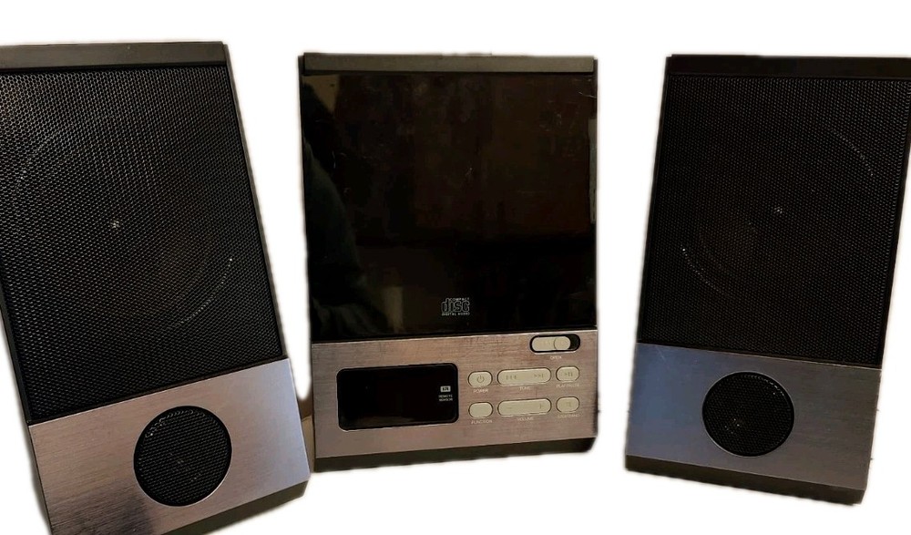 Mini Stereo W/Digital Display. CD Player & Speakers