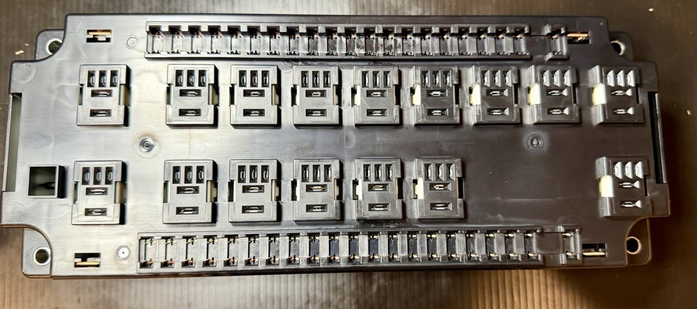 OEM CAT 377-8061 Fuse Block Circuit Breaker Panel Electrical Module