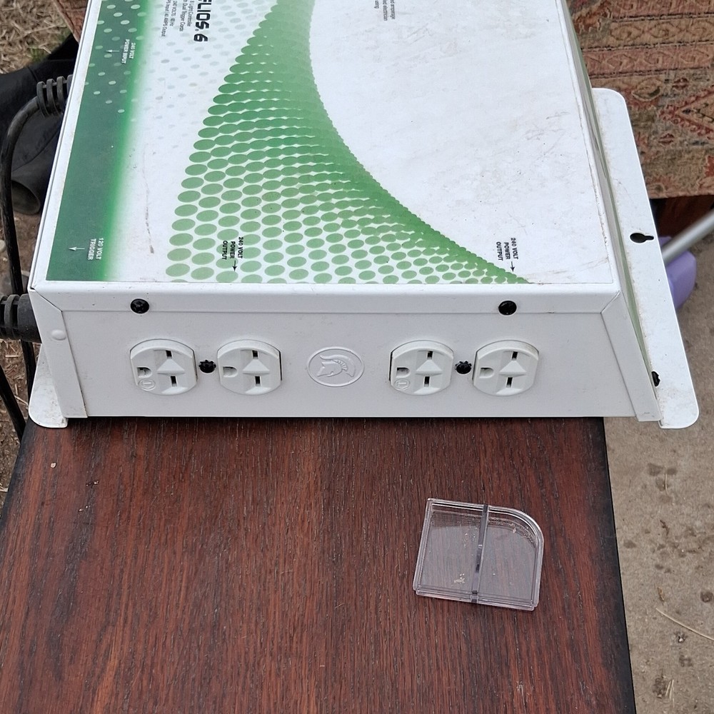 Titan Controls Helios 6 Light Controller for Grow Lights Dual Trigger Cords 240V