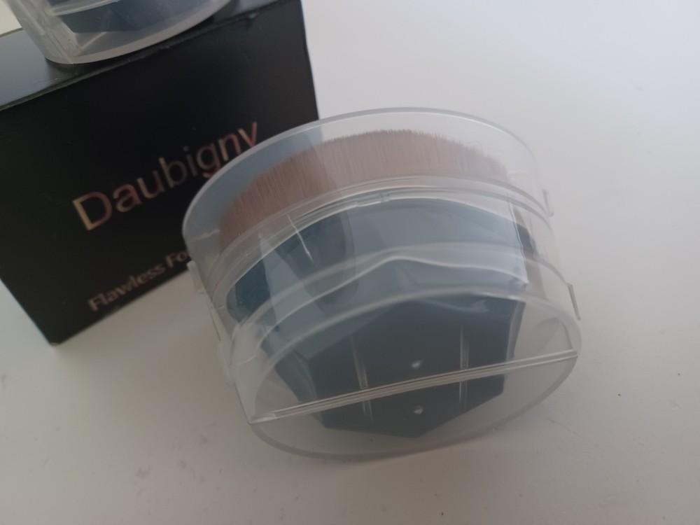 2- Daubigny Flawless Foundation Brush