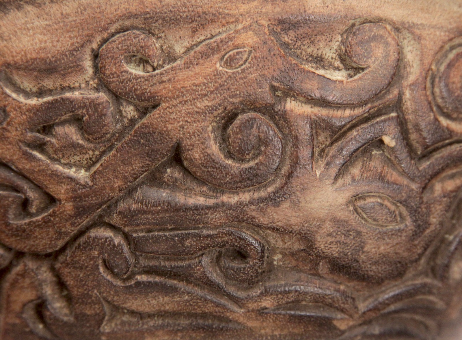 Vintage Carved Wooden Indonesian Dayak Bowl Borneo Lizard Ethnographic Carving