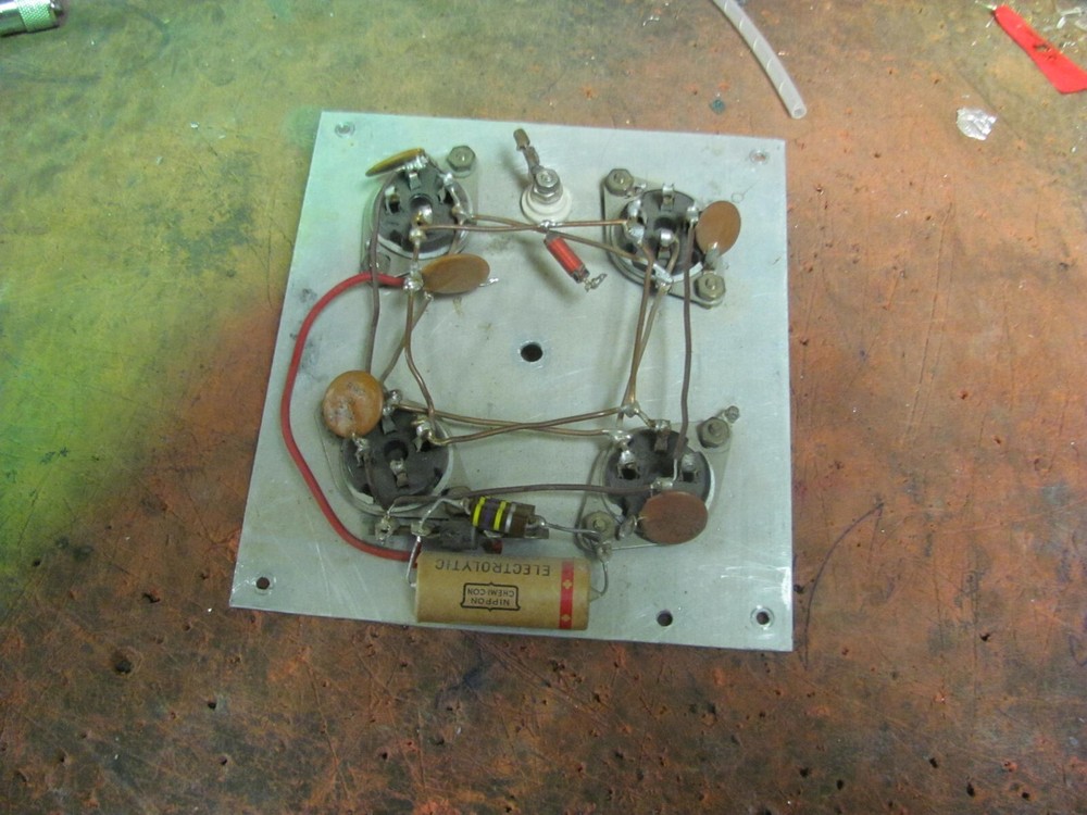 LOT 811 572B 4 TUBE SOCKET AND PLATE CAPACITOR CHOKE PREWIRED CERAMIC INSULATOR