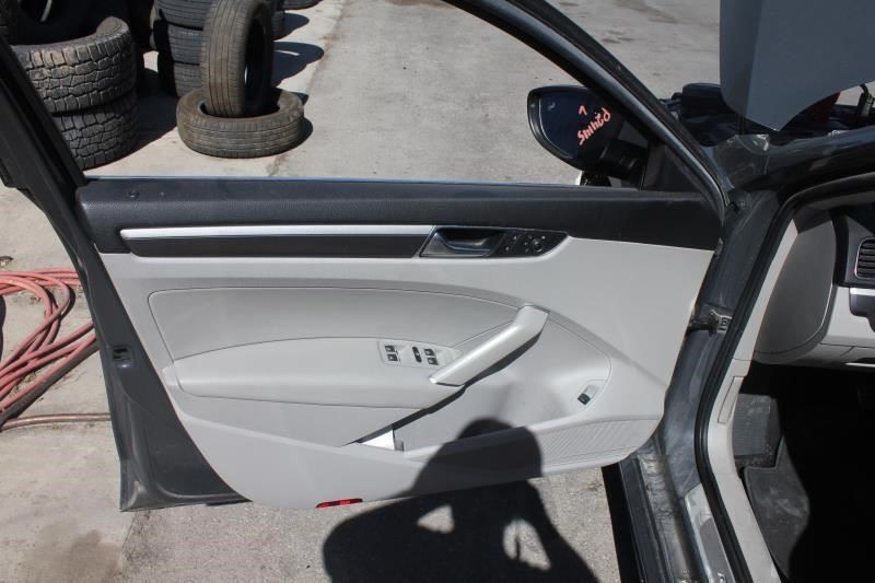 PASSAT 2017 Camera/Projector 601855