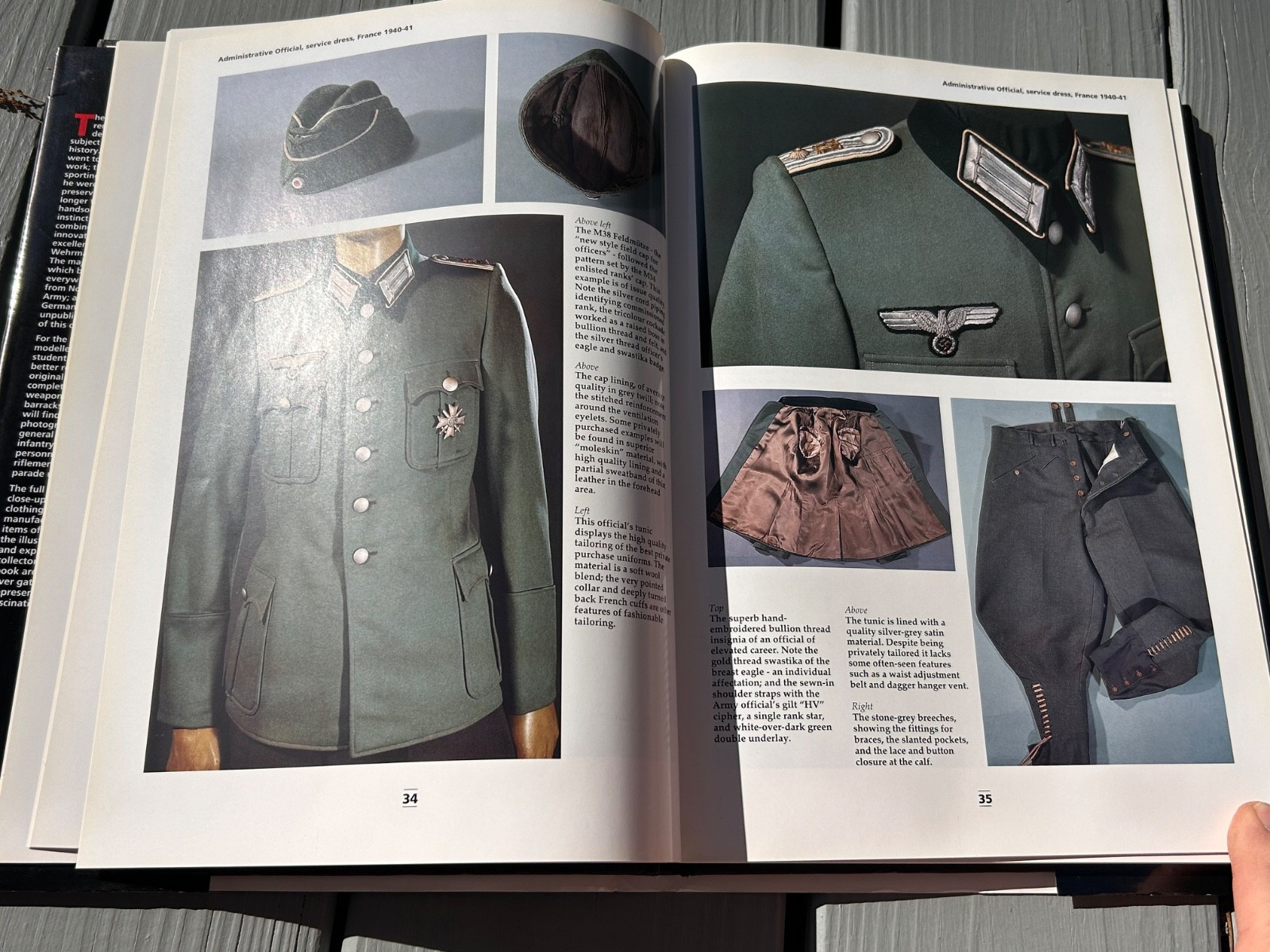 German Army Uniforms of World War II: In Color Photographs by Wade Krawczyk