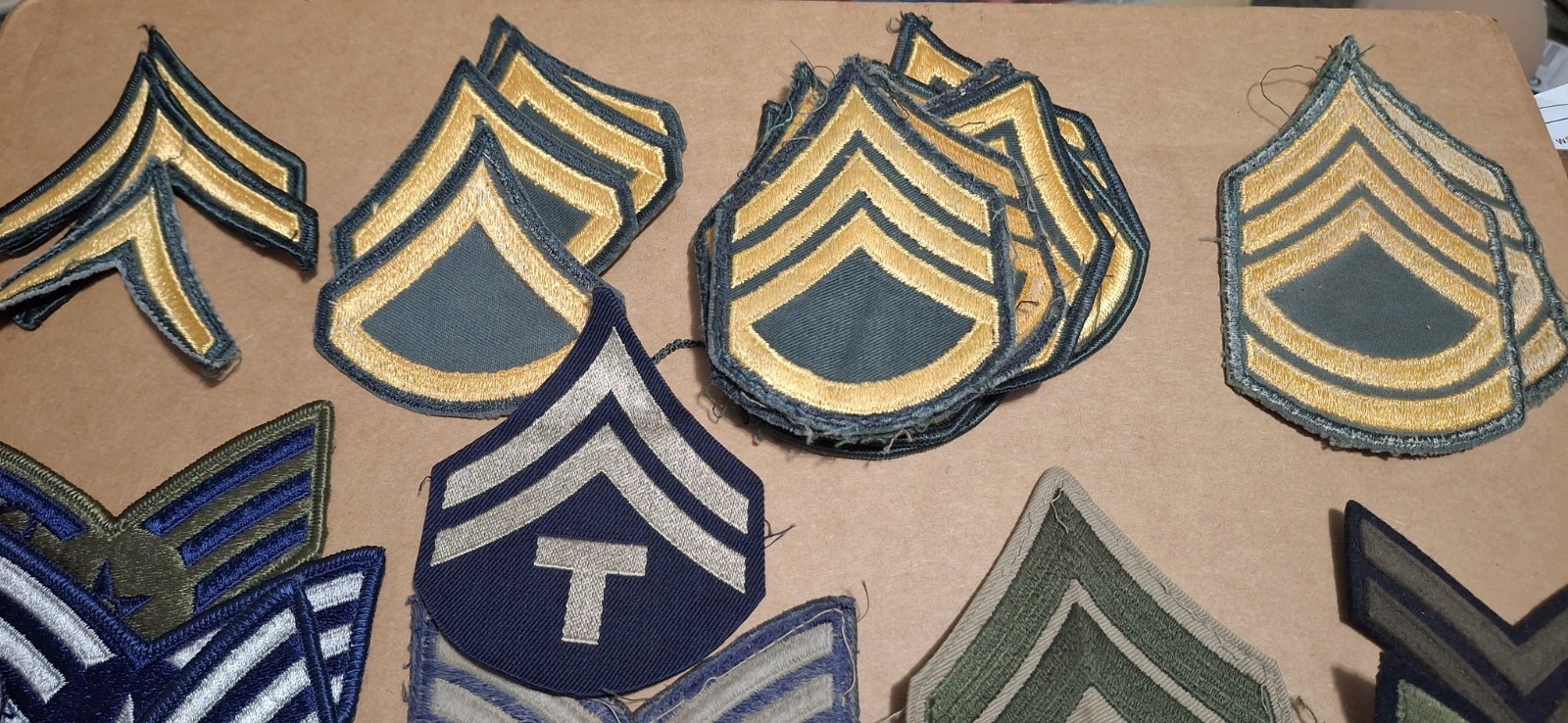 MILITARY UNIFORM PATCHES LOT OF 39 PIECES