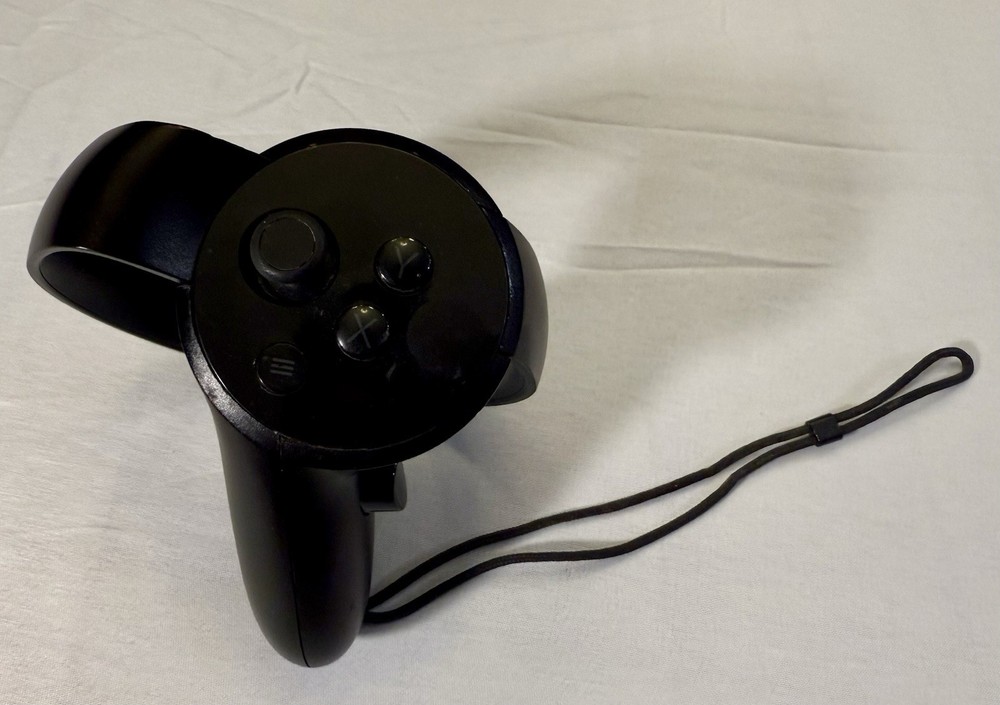 Oculus Rift CV1 Virtual Reality Touch Controller Left - Tested & Working