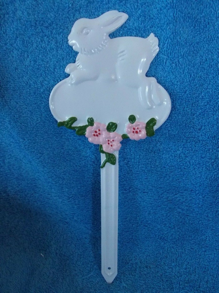 10" Tin Metal White Bunny Rabbit  & Flowers Easter Stake