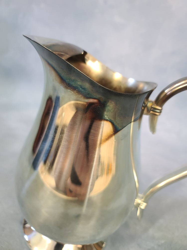 Oneida Bennington Silverplate Beverage Pitcher 2 Quart