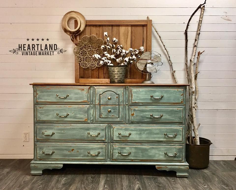 3-3/4" Bail Drop Pull Bronzed Antique