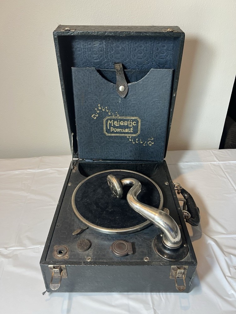 1920s Hand Crank Record Player