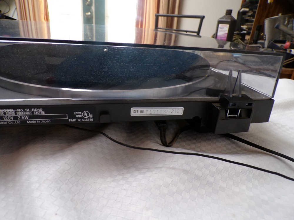 TECHNICS SL-BD10 DC SERVO MANUAL TURNTABLE SYSTEM GOOD CONDITION