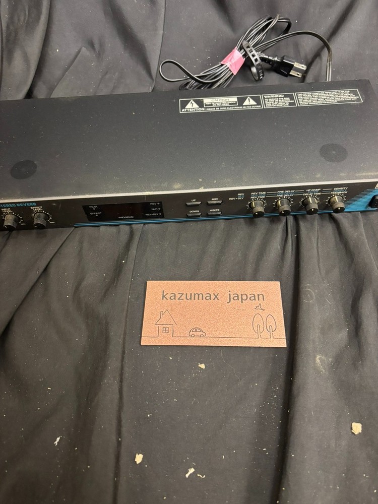 BOSS RV-70 Digital Reverb Processor Rack Effects Unit Tested Working