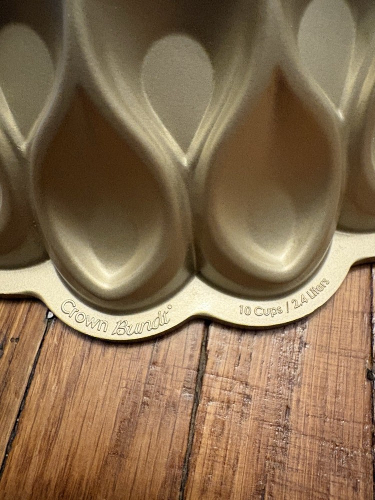 Nordic Ware Crown Bundt