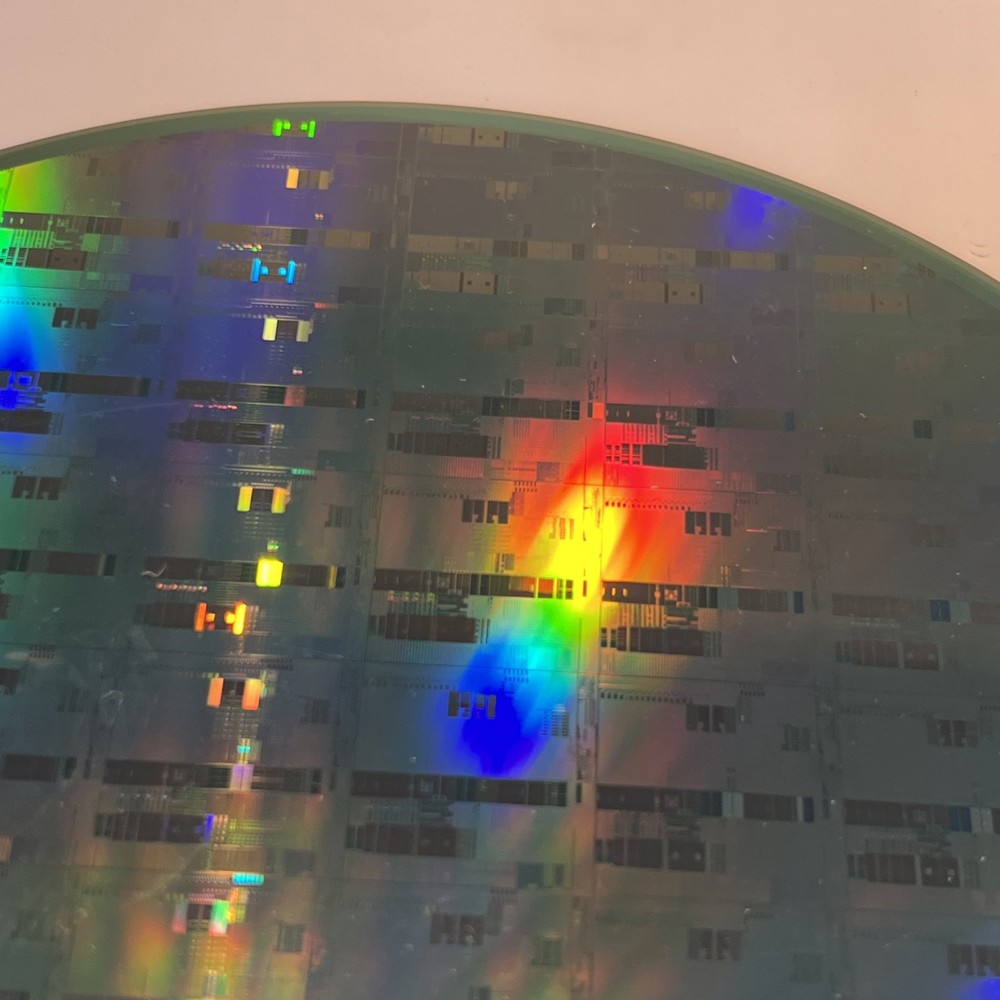 200mm Patterned Silicon Wafers semiconductors Art the Technology