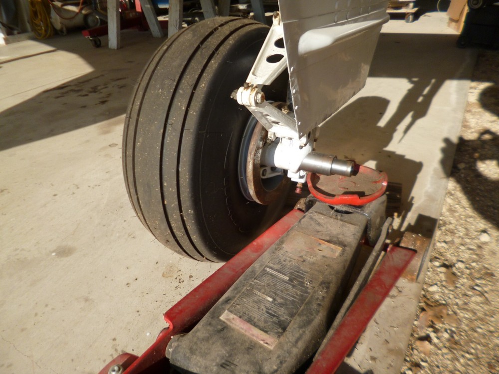 Axle Jack Adapter for the Beech 35