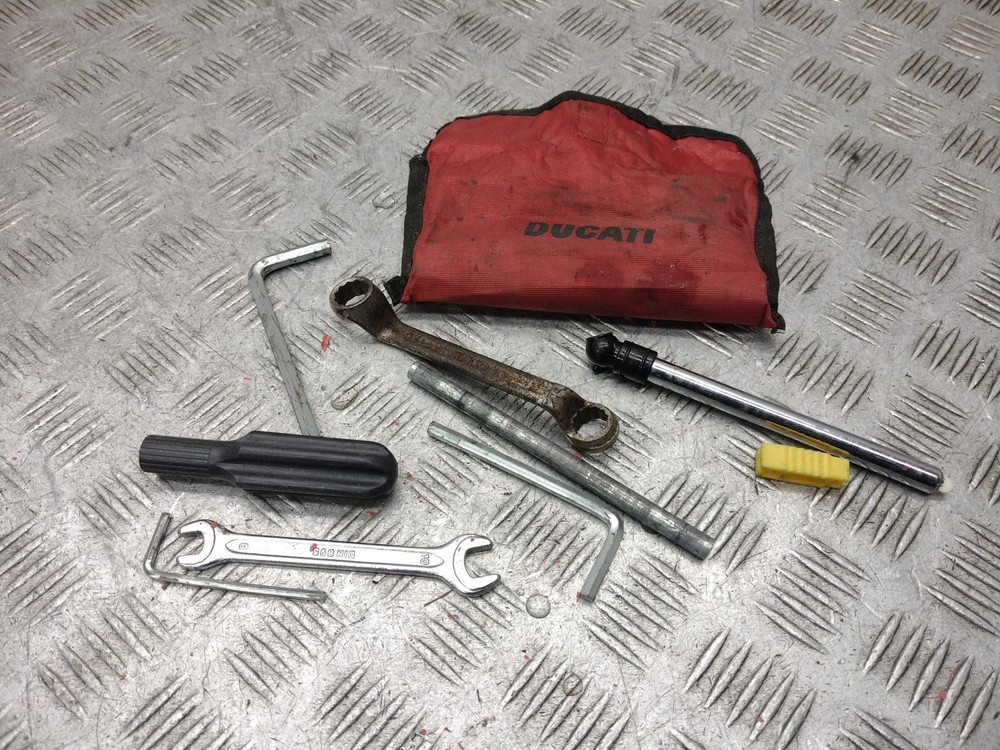 2009 DUCATI MONSTER 696+ M696 PLUS TOOLKIT