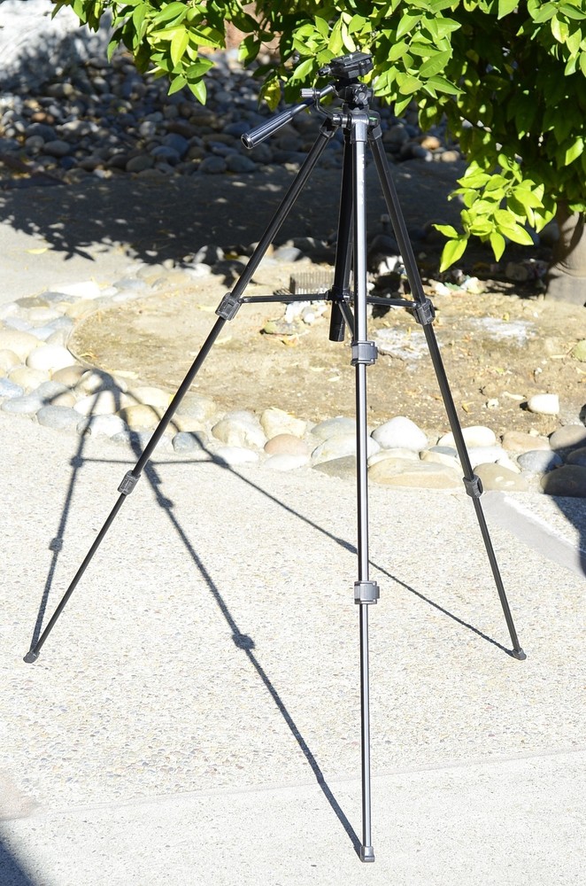 VELBON DF-40 TRIPOD Deluxe Lightweight Dual Function with Quick Release Plate