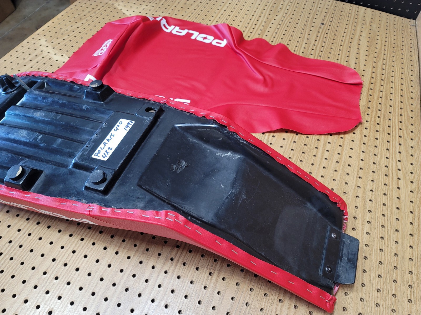 POLARIS SCRAMBLER 250 400 500 SEAT COVER 1995 TO 2003 (red) [P*-34]