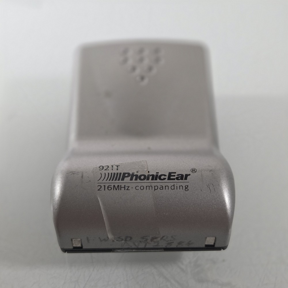 4 Bodyworn Transmitter 921T Radium 216MHz Phonic Ear UNTESTED - 1 DOESNT TURN ON