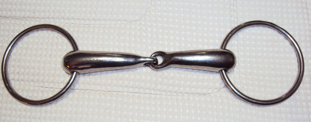 STUBBEN O-Ring Snaffle Bit - Stainless Steel  - 5 1/2" - GREAT
