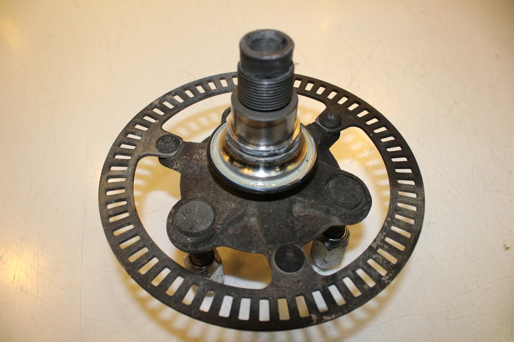 2013 Can-am Spyder St Front Right Hub 706201452