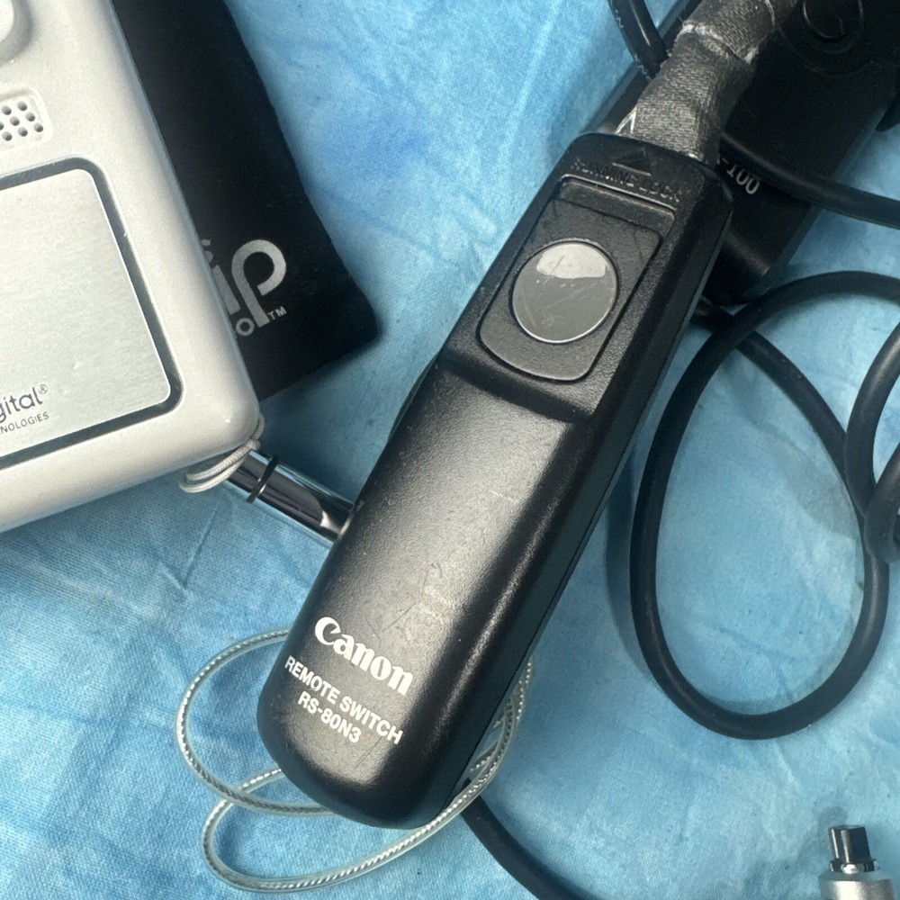 Viewpoint slide scanner flip video