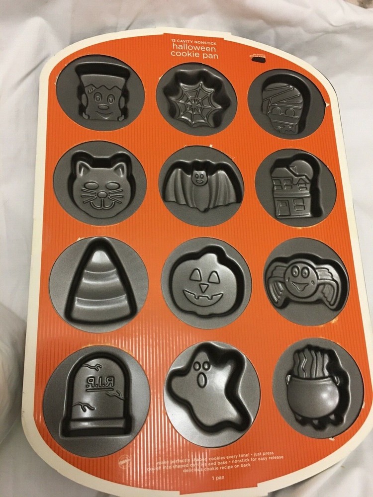 Wilton Halloween Cookie Pan NWOT