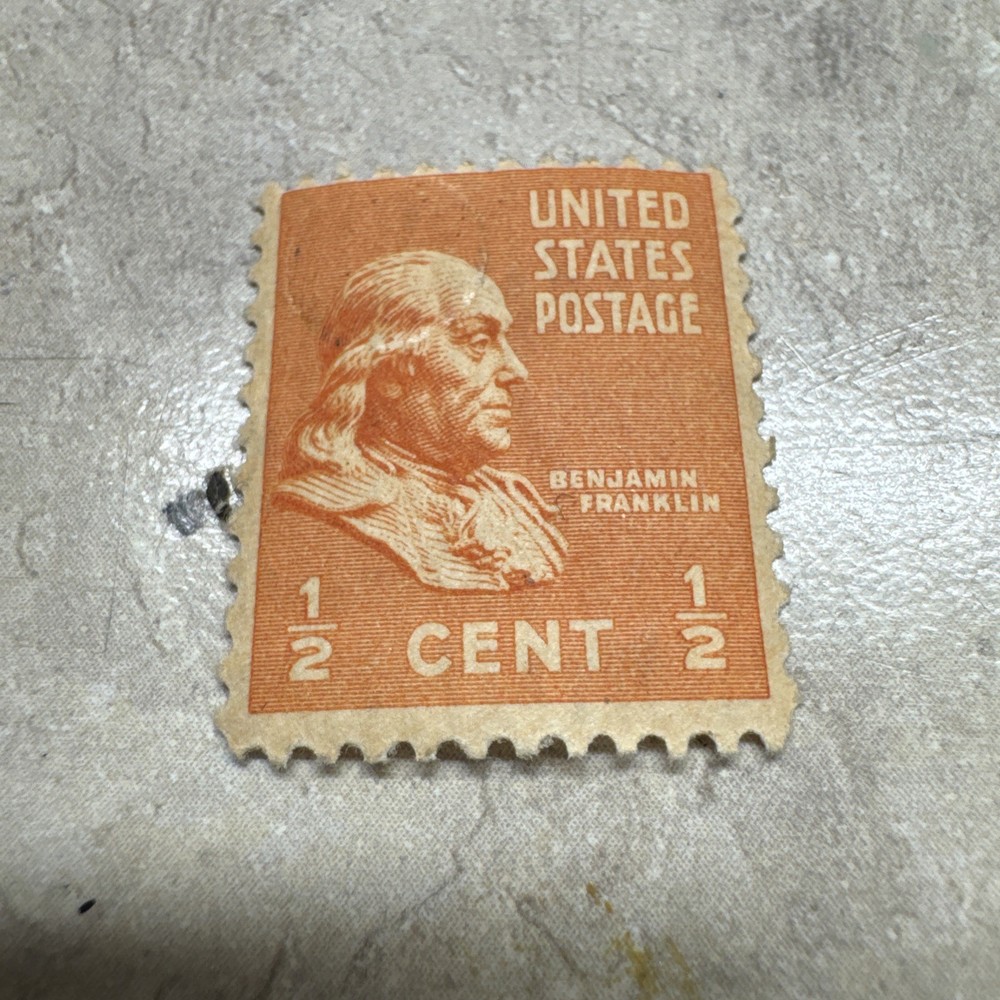 Vintage 1/2 Cent Postage Stamp Featuring Benjamin Franklin 1938 VF