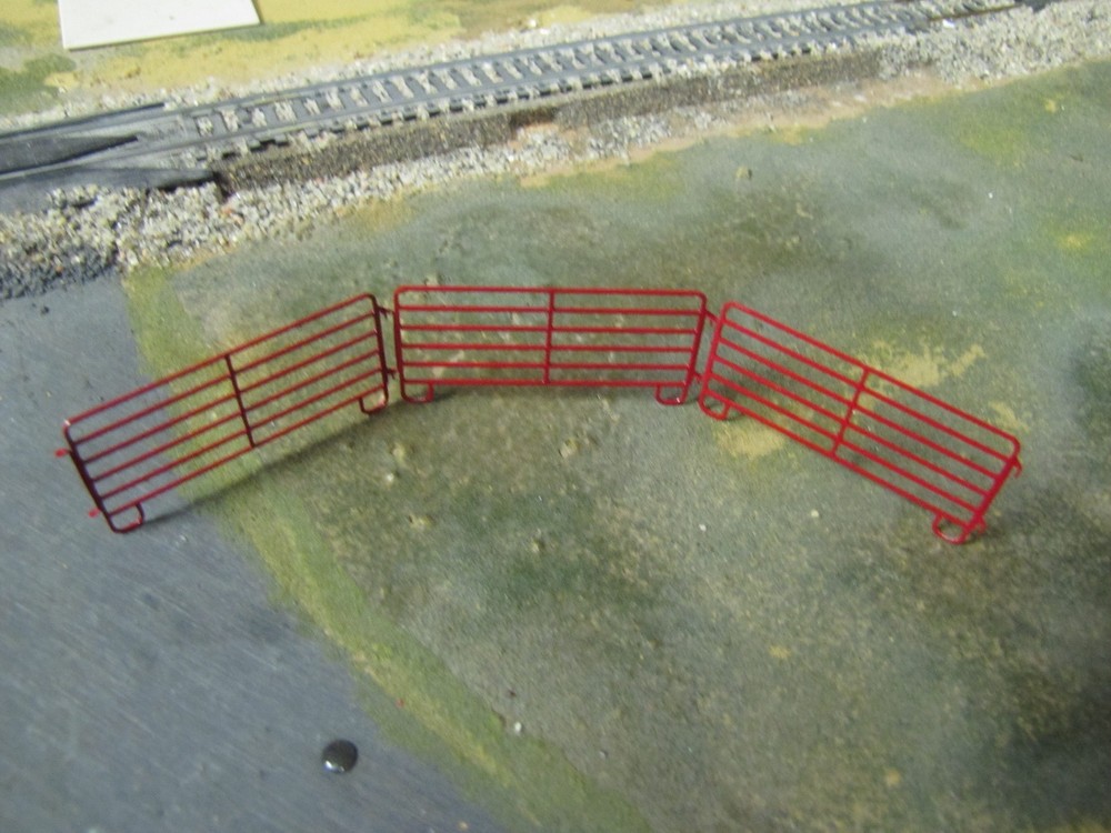 1/64 Custom Scratch-Cast Corral Panel - Qty. 1 Red - These attach together