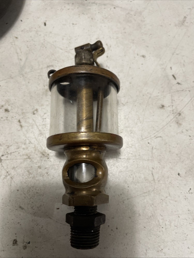 ￼ Engine Oiler Hit And Miss Engine