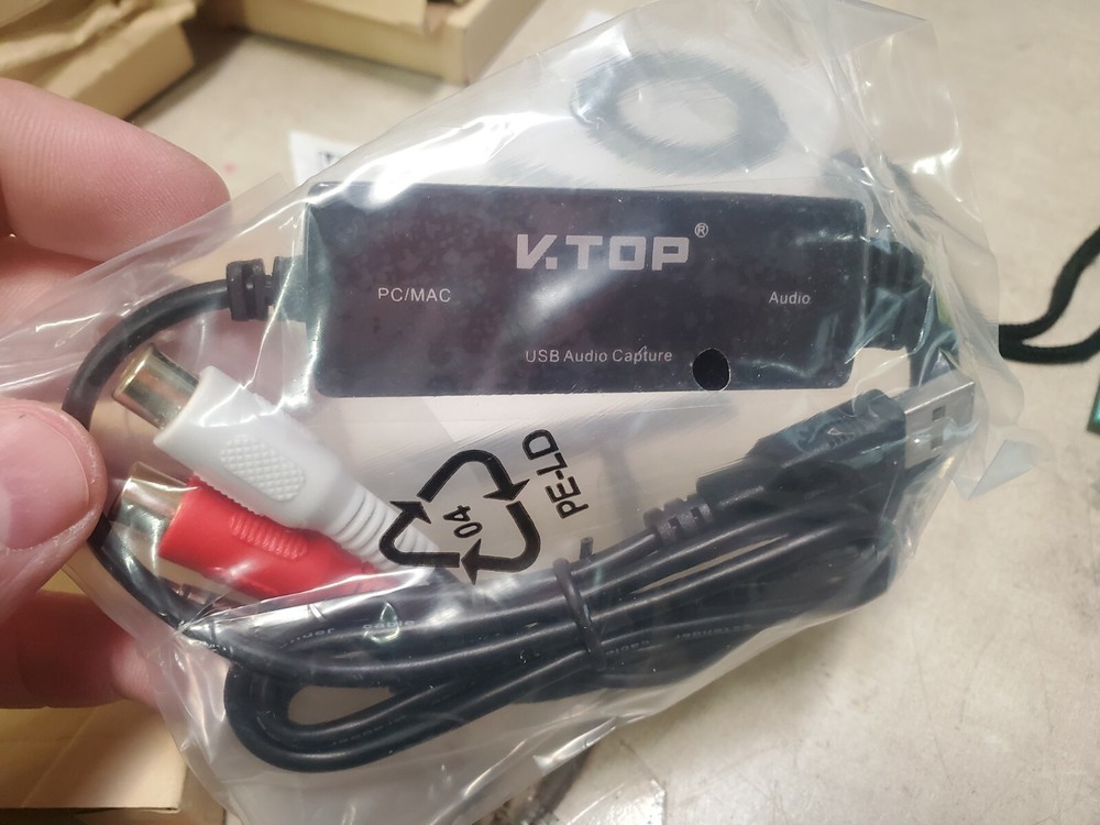 V.TOP USB2.0 Analog Audio Capture Card Device Compatible for Windows / Mac