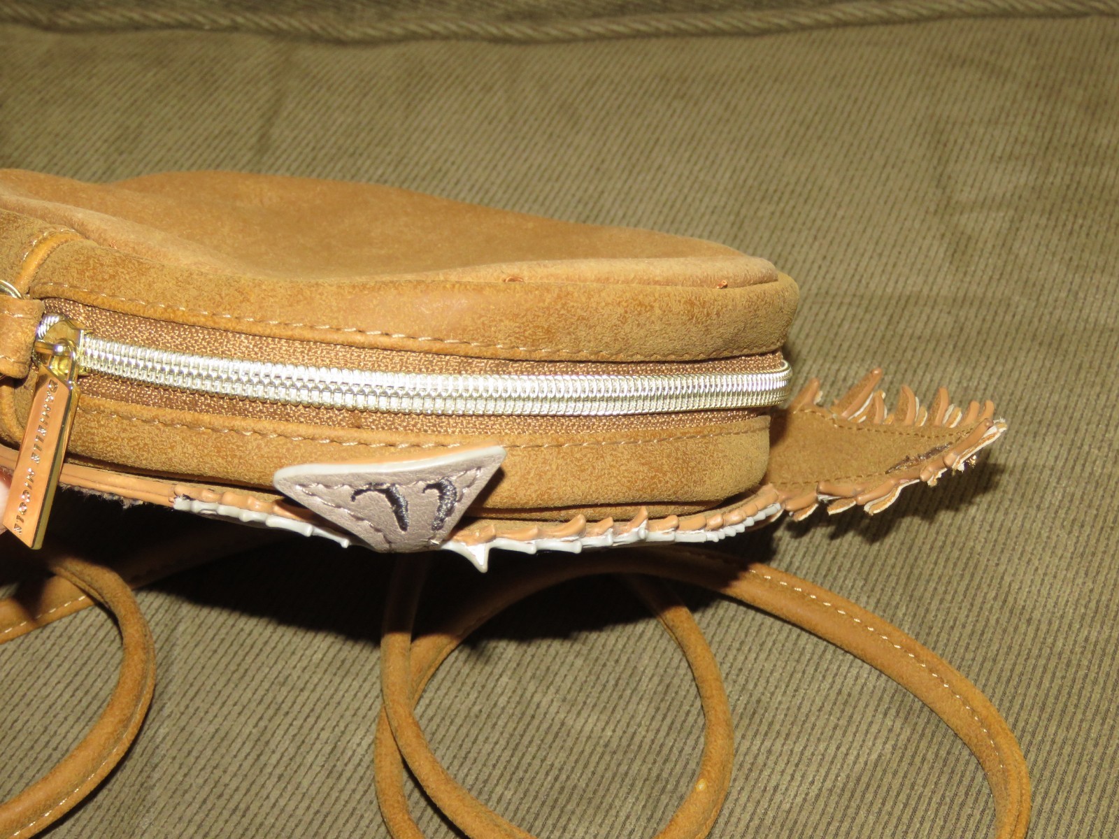 Danielle Nicole Disney Moana Kakamora Crossbody Bag Purse Rare find