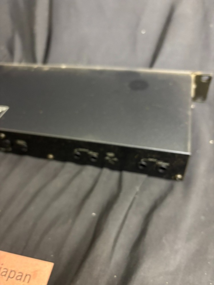 BOSS RV-70 Digital Reverb Processor Rack Effects Unit Tested Working